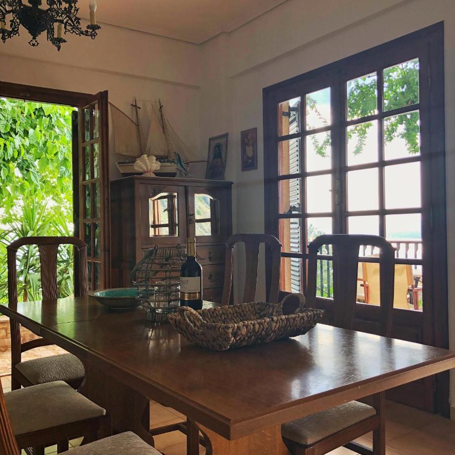 Gaia Guest House 卡拉马塔 外观 照片