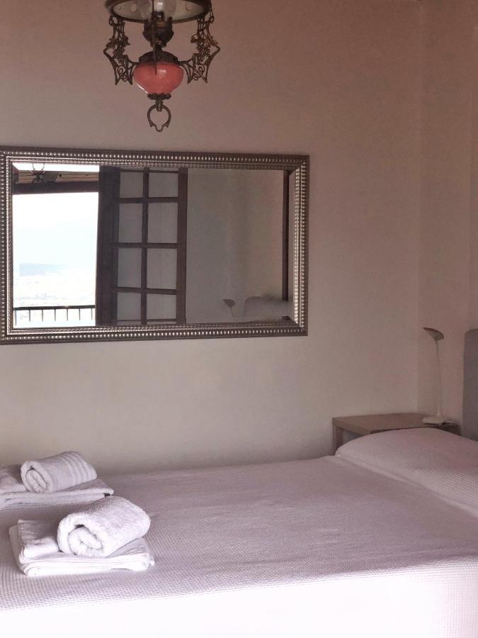 Gaia Guest House 卡拉马塔 外观 照片