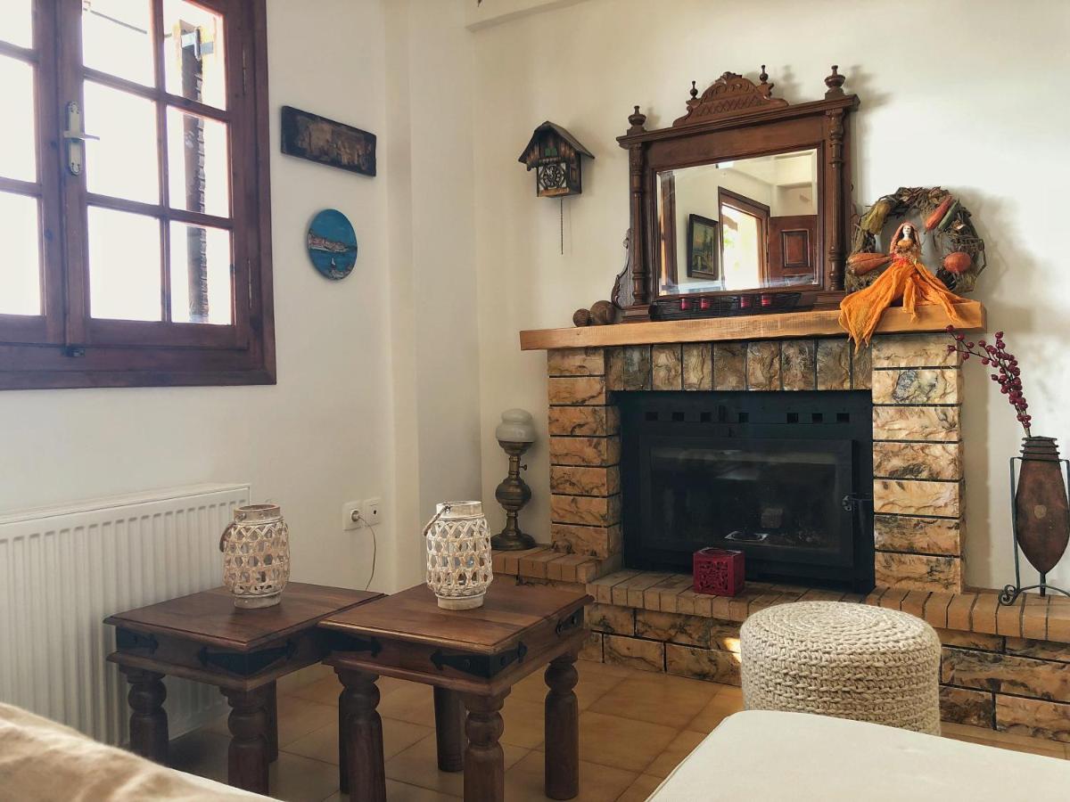 Gaia Guest House 卡拉马塔 外观 照片